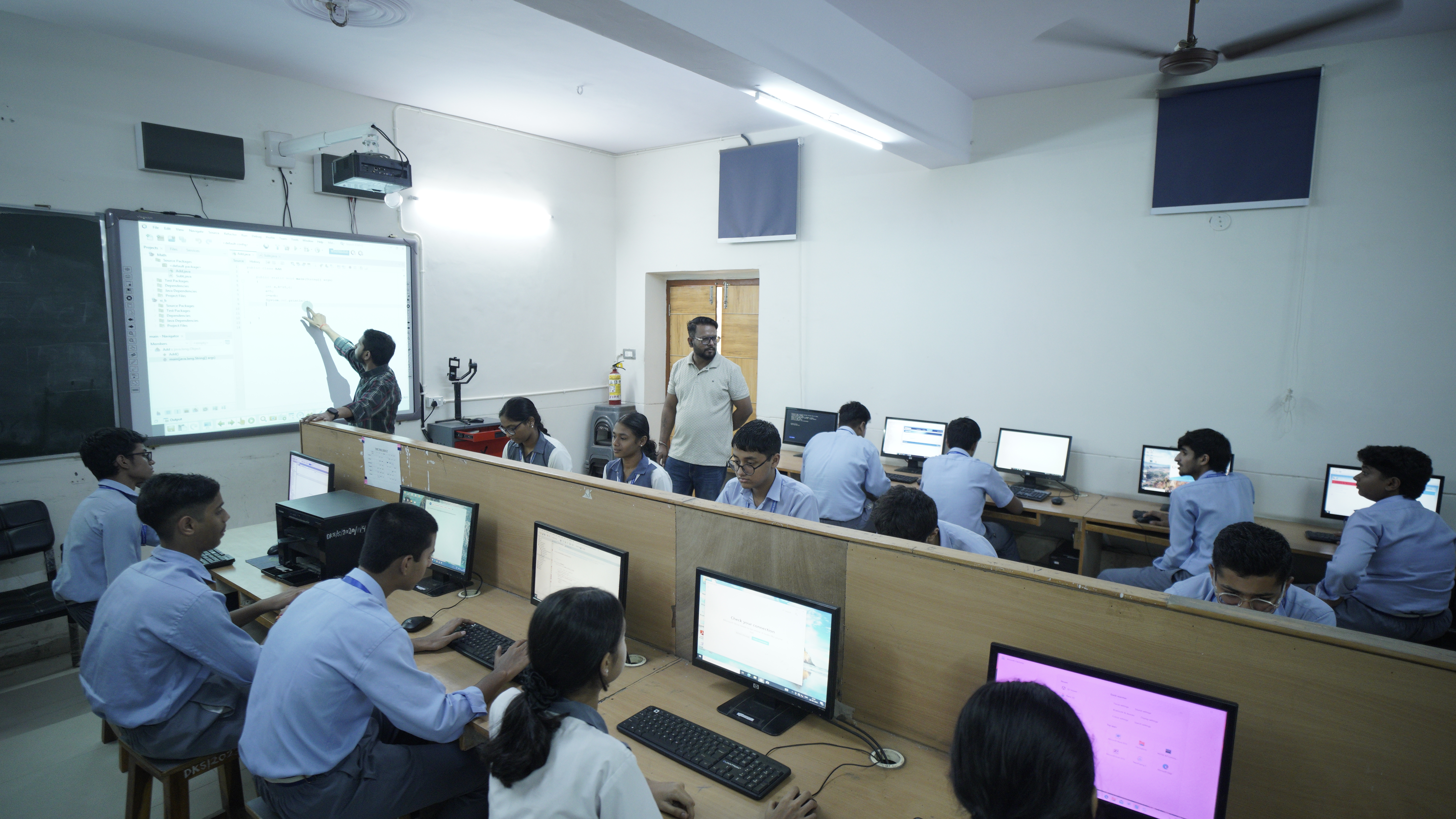 Computer Lab Image2