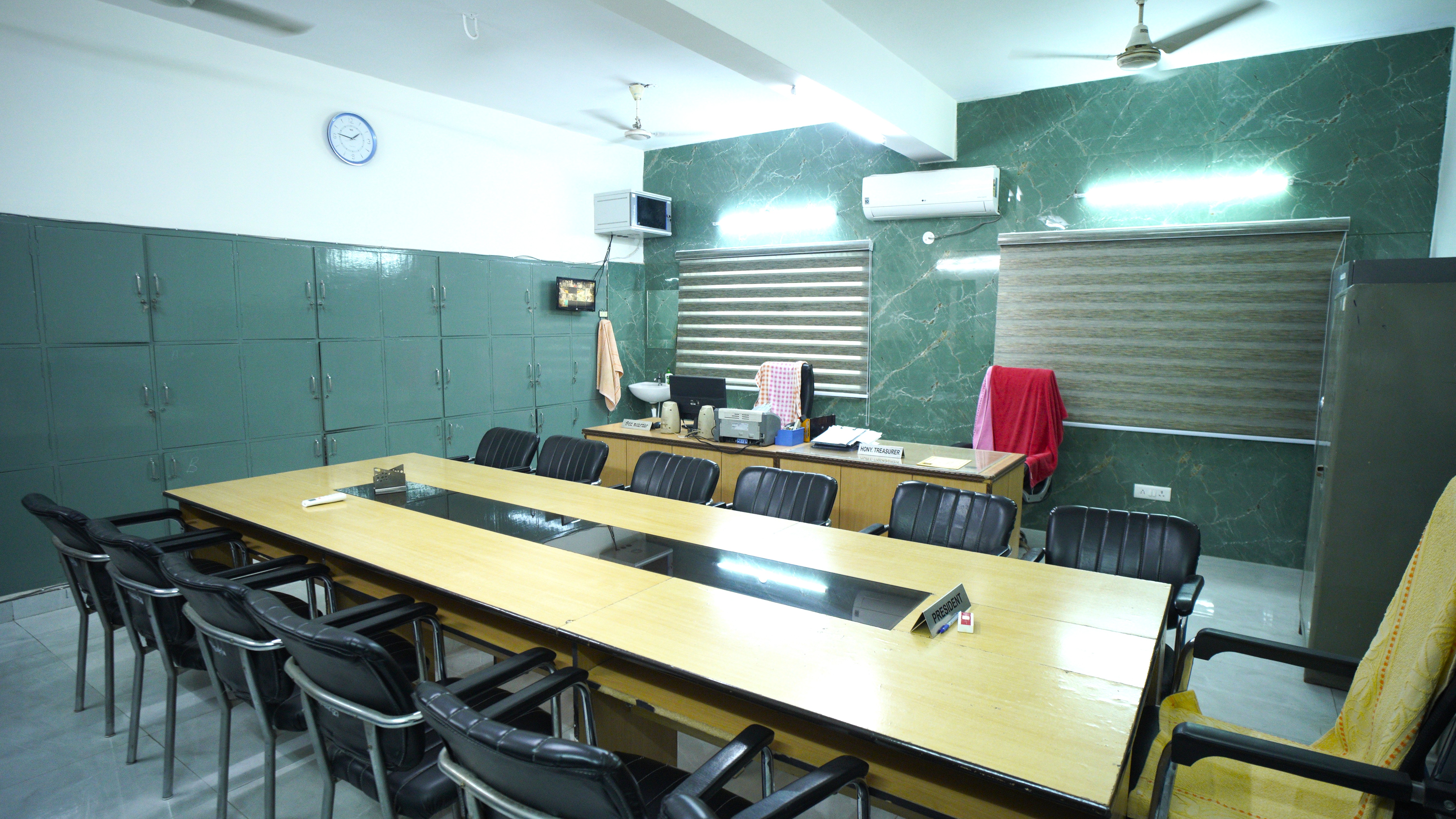 Desk4, photo 11